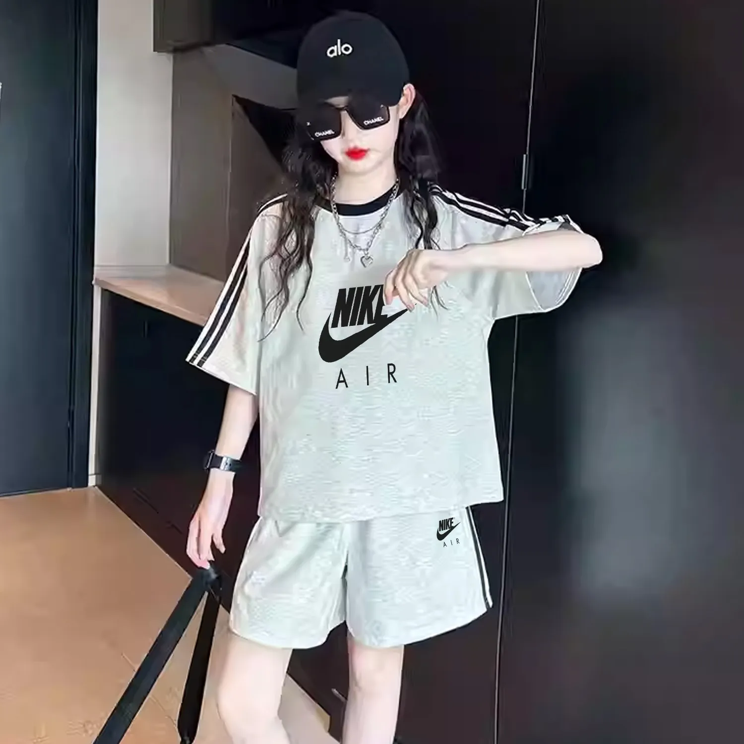 【100-170cm】ママたちに大好評 よく売れる 新作登場 トレンド  女の子 半袖 Ｔシャツ