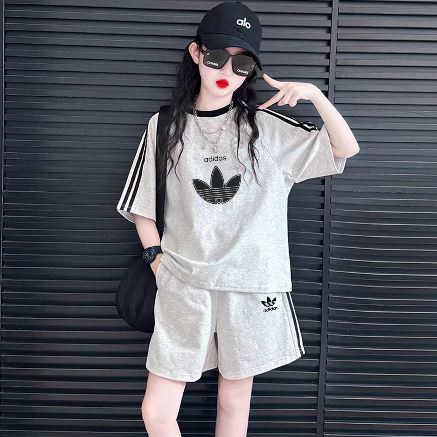 【100-170cm】毎日着たくなる 絶対欲しい 新作登場 カジュアル 女の子 半袖 Ｔシャツ