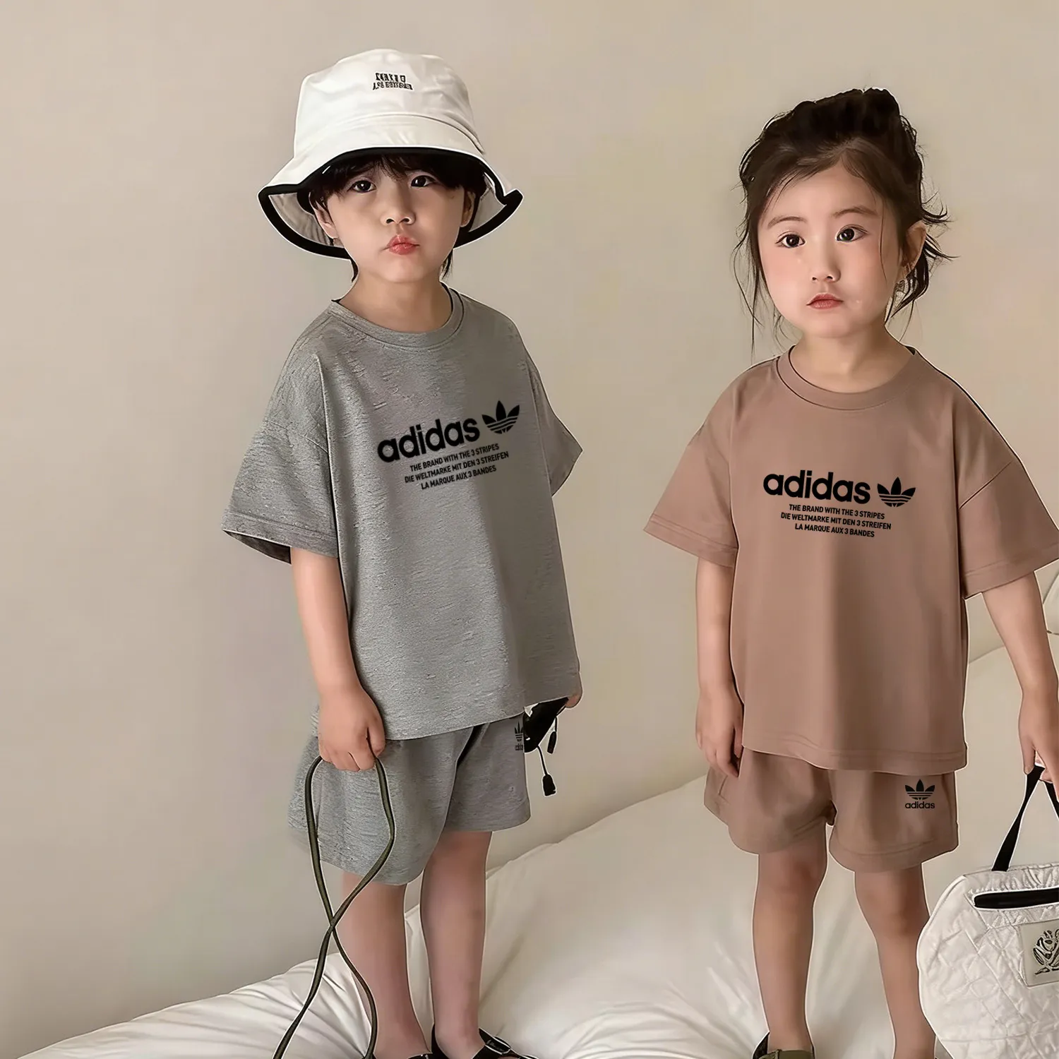 【90-160cm】二点セット おしゃれキッズ必見 人気爆発中 カジュアル 半袖Ｔシャツ+ショートパンツ セットアップ