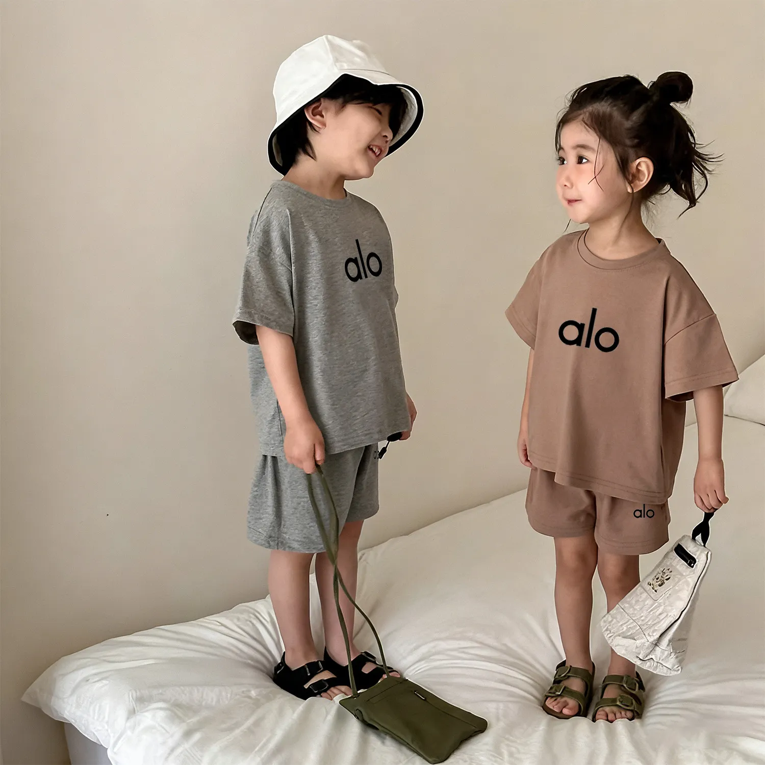 【90-160cm】二点セット 売り切れ必至 今季大注目 カジュアル ベーシック 半袖Ｔシャツ+ショートパンツ セットアップ