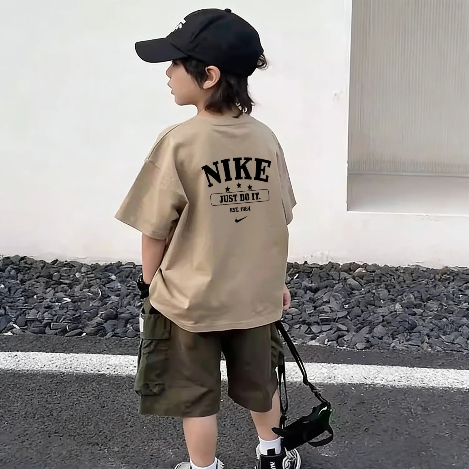 【90-160cm】動きやすい印象 コーデしやすい デイリー使い カジュアル 合わせやすい 半袖 Tシャツ