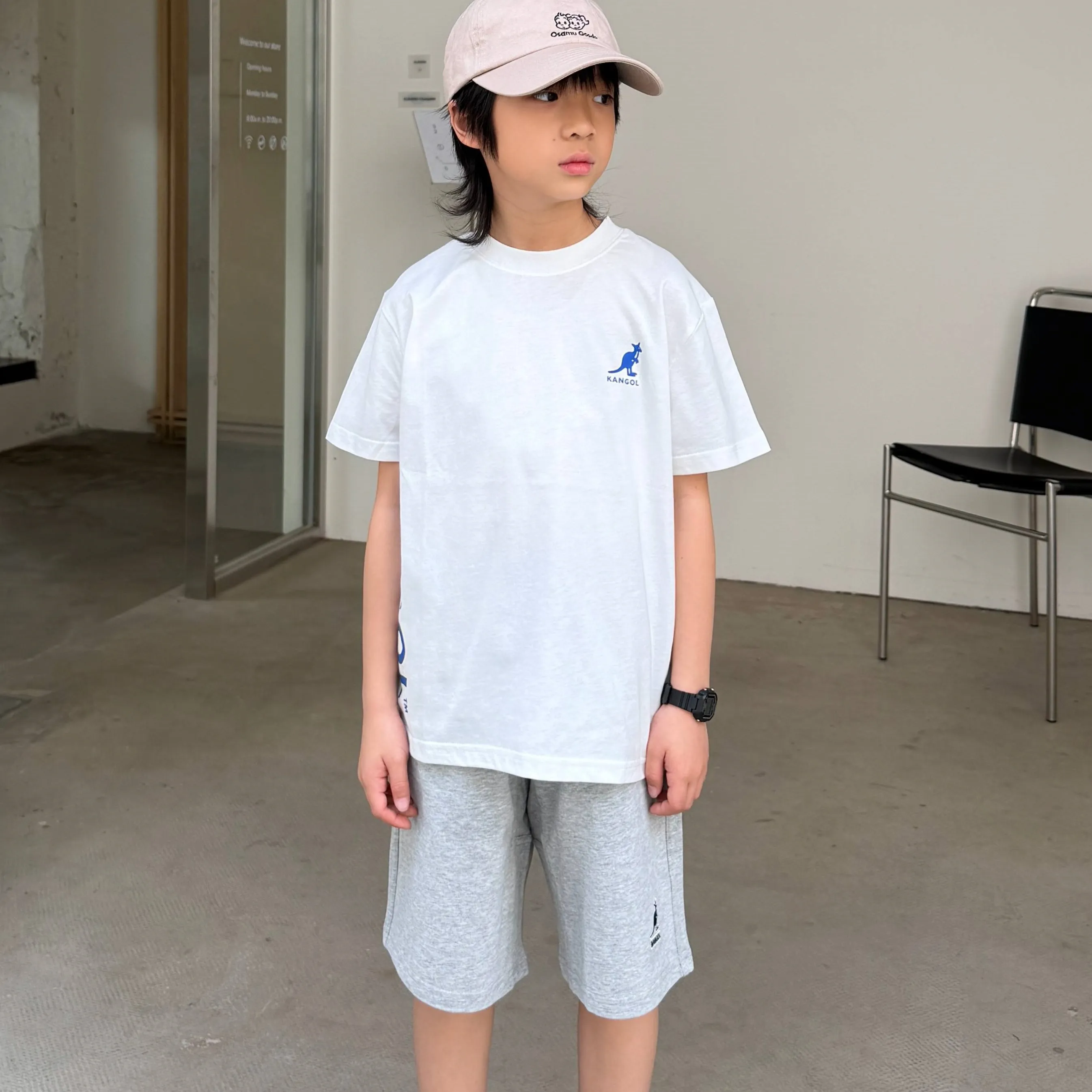 【90-160cm】リラックス感 着るだけでおしゃれ 今っぽい カジュアル 二色選べる 合わせやすい 半袖 Tシャツ