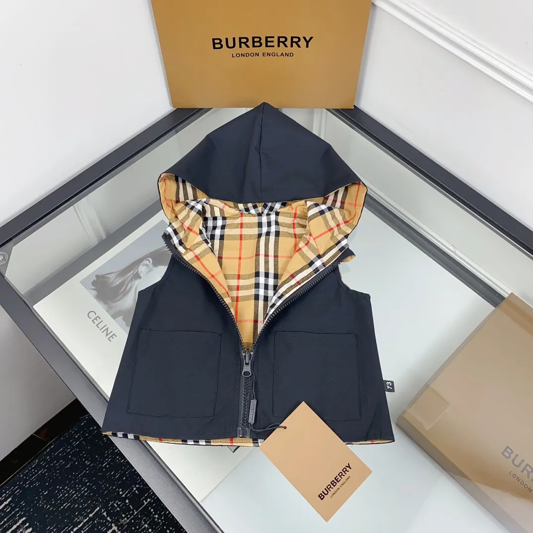 【73-100cm】SNSで話題 着るだけで可愛さUP 目を引くデザイン カジュアル 着せやすい ベスト